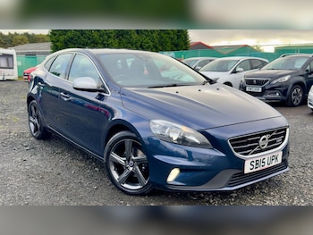 Used Volvo V40 2015 for sale - 75962698: Photo