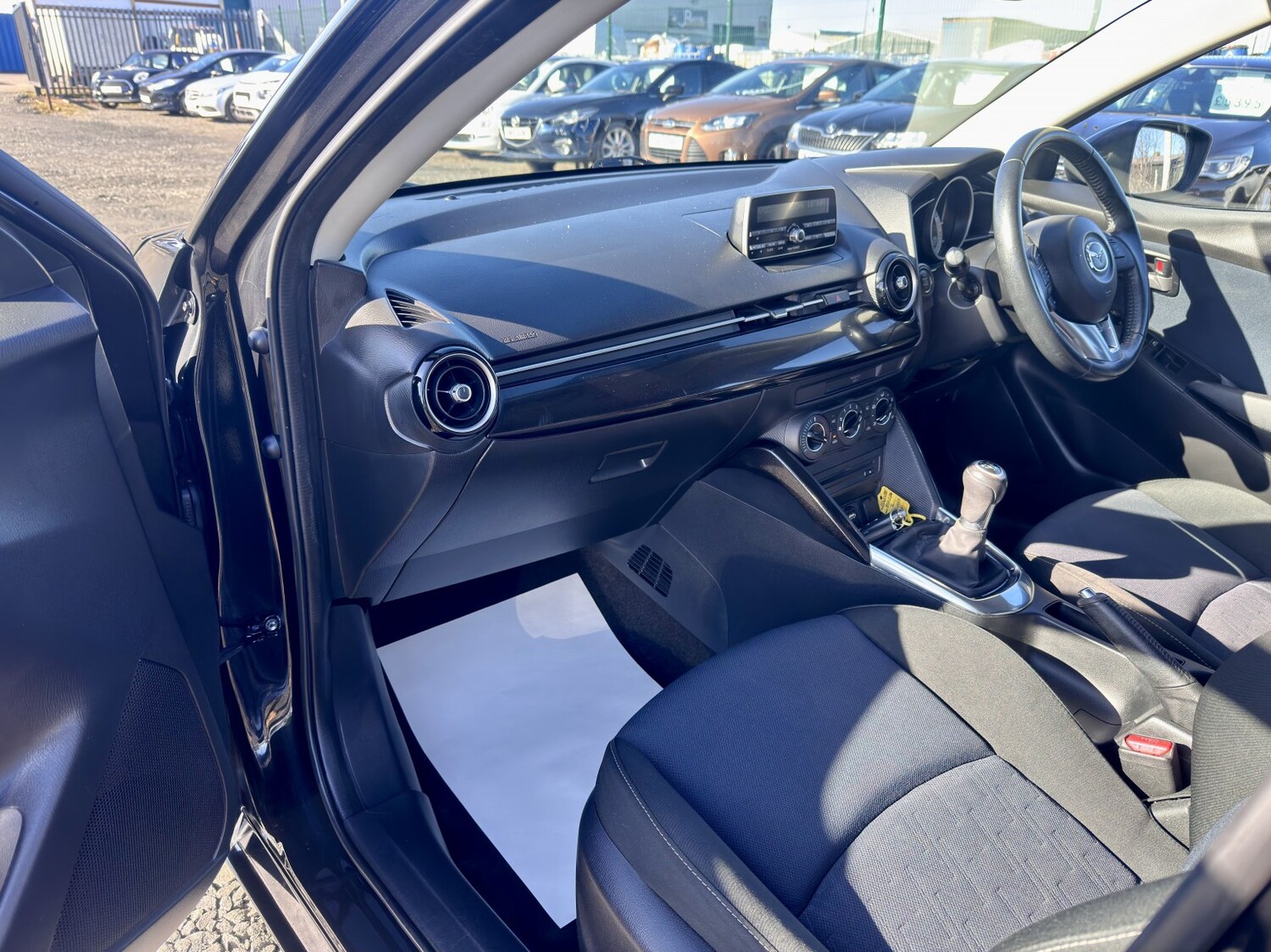 Used Mazda Mazda2 2015 for sale - 77792871: Photo 12