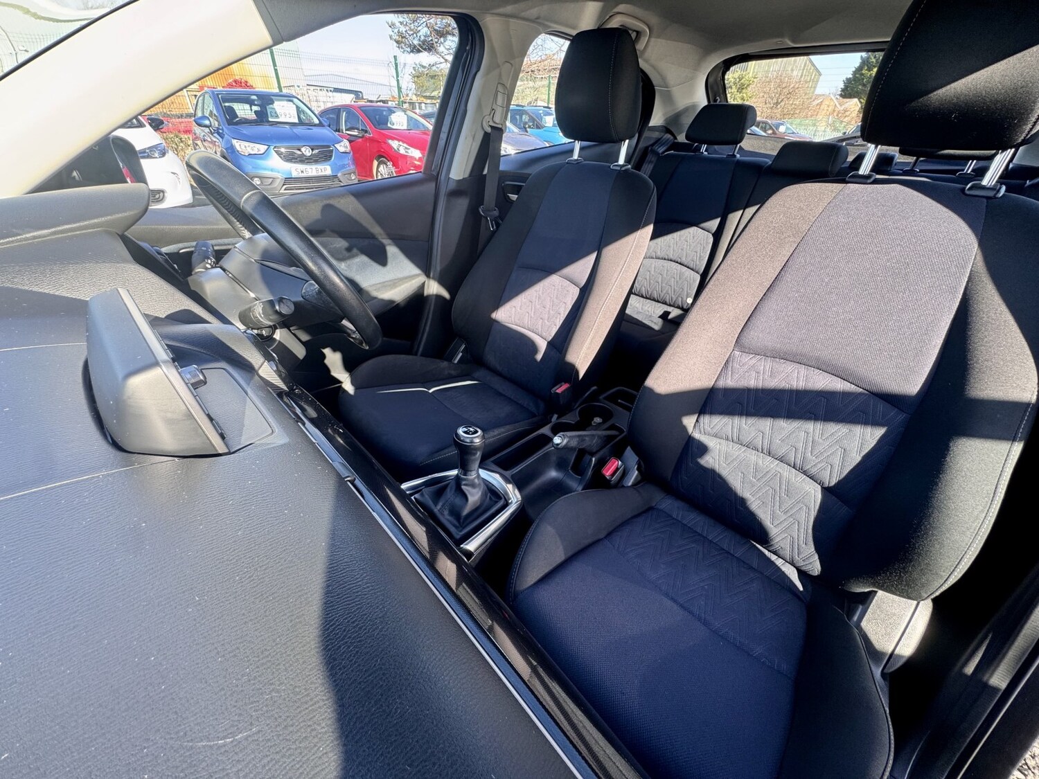 Used Mazda Mazda2 2015 for sale - 77792871: Photo 14