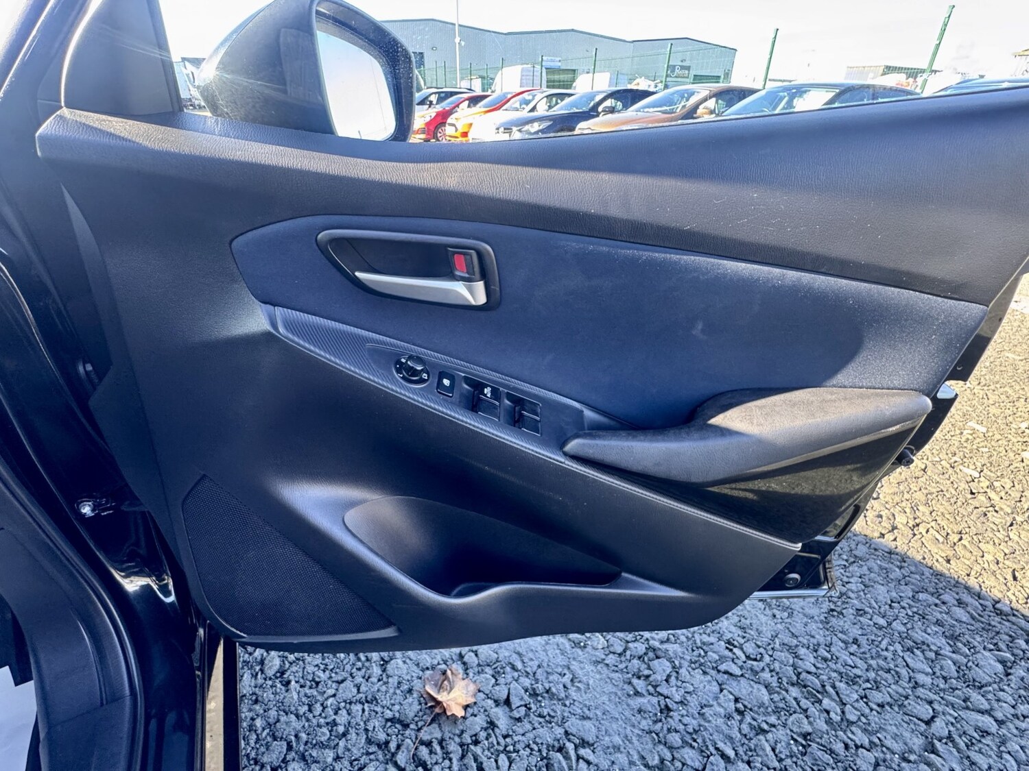 Used Mazda Mazda2 2015 for sale - 77792871: Photo 21