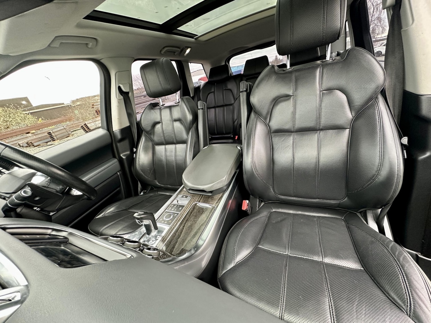 Used Land Rover Range Rover Sport 2015 for sale - 78098270: Photo 12