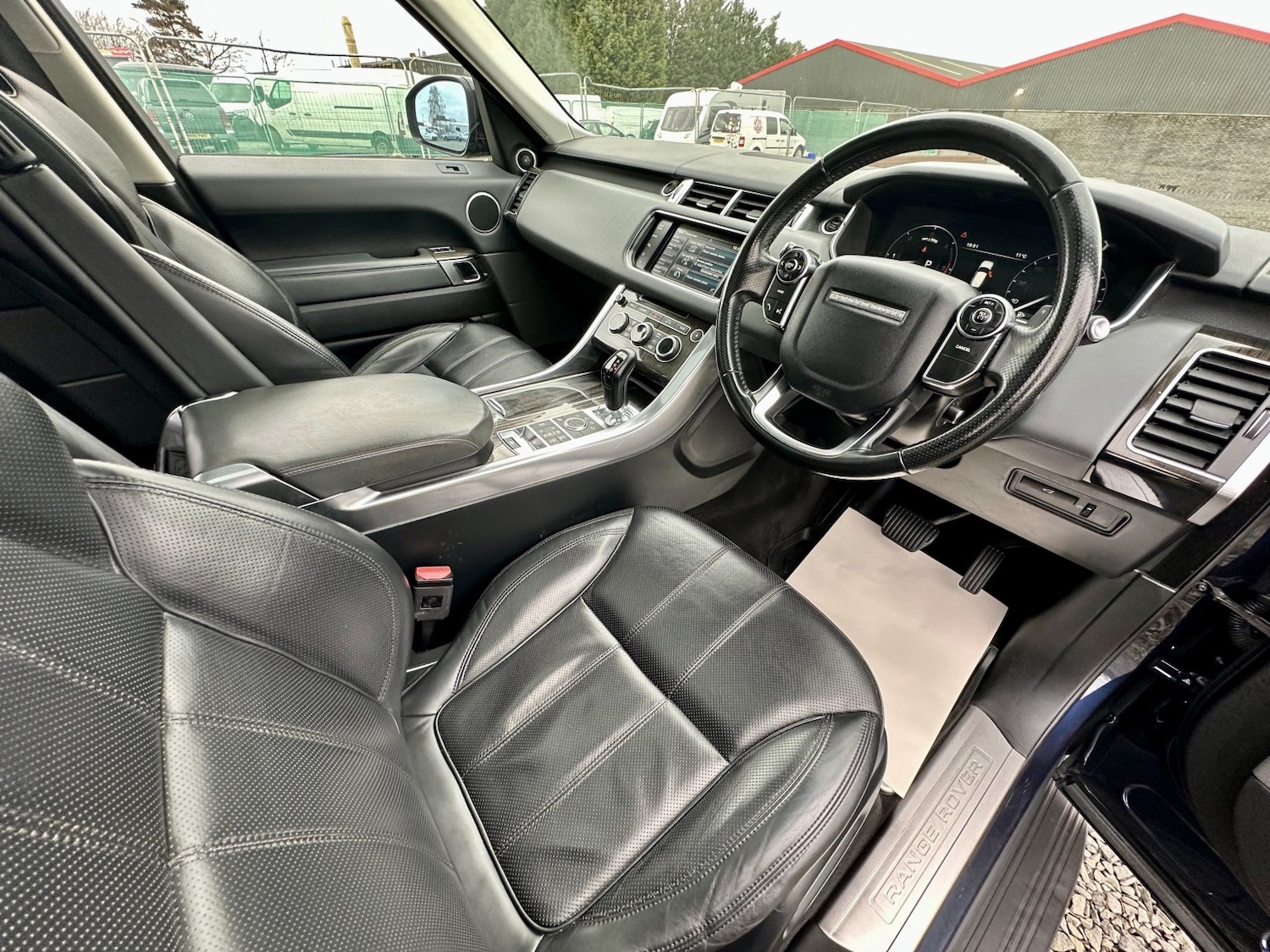 Used Land Rover Range Rover Sport 2015 for sale - 78098270: Photo 21