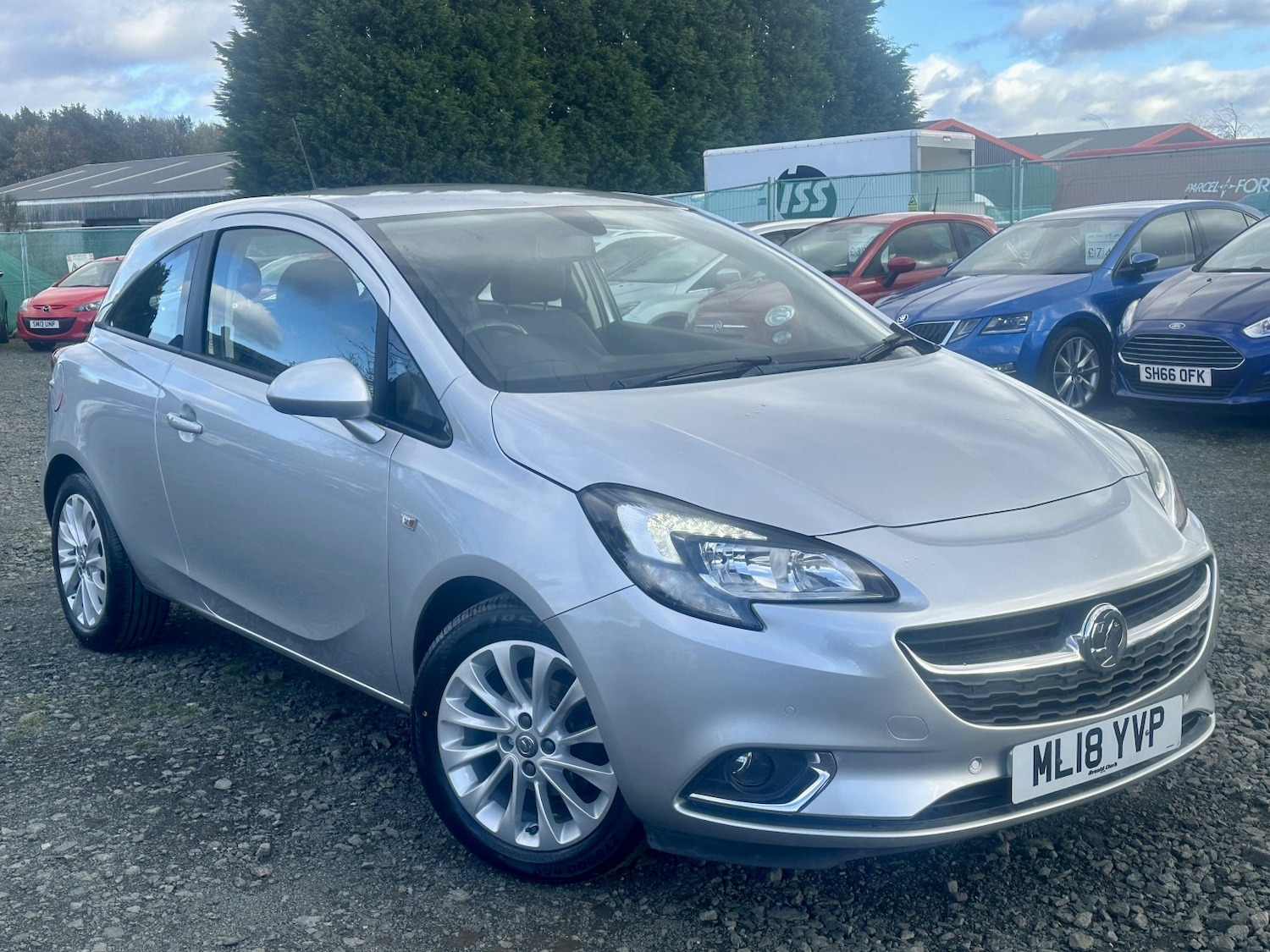 Used Vauxhall Corsa 2018 for sale - 76376924: Photo 1