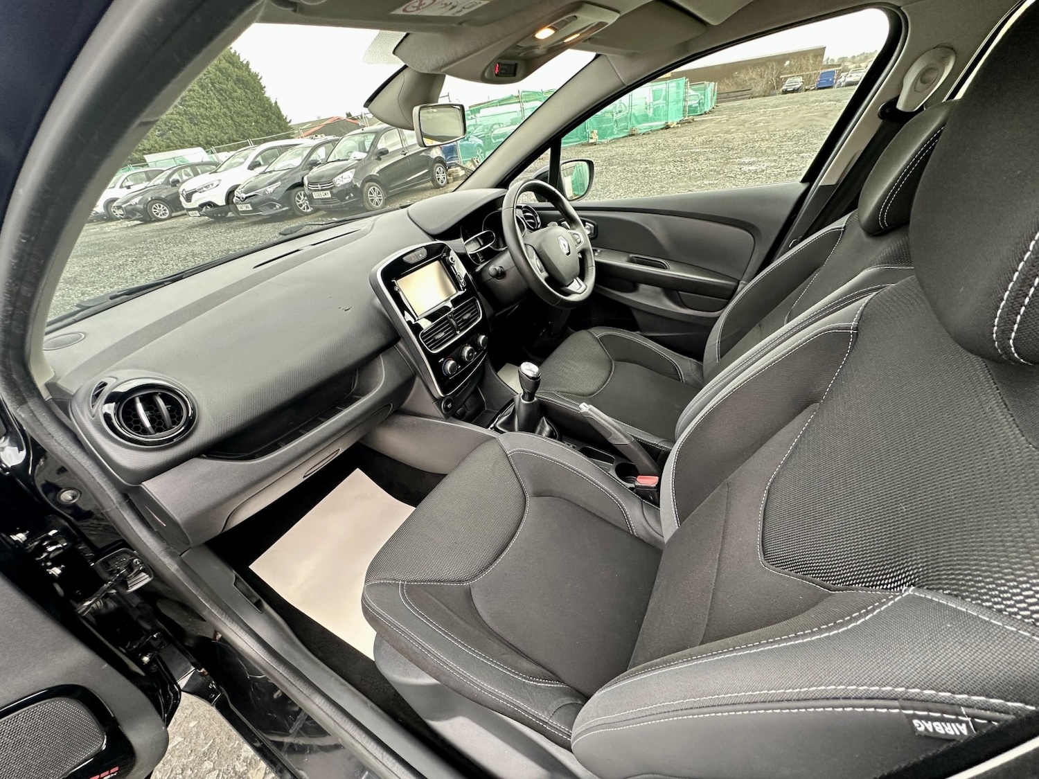 Used Renault Clio 2018 for sale - 77945712: Photo 13