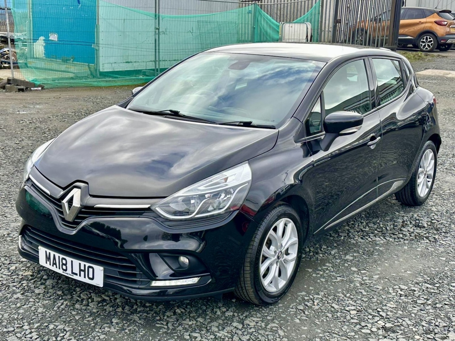 Used Renault Clio 2018 for sale - 77945712: Photo 4