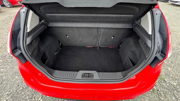 Used Ford Fiesta 2015 for sale - 76305659: Photo 14