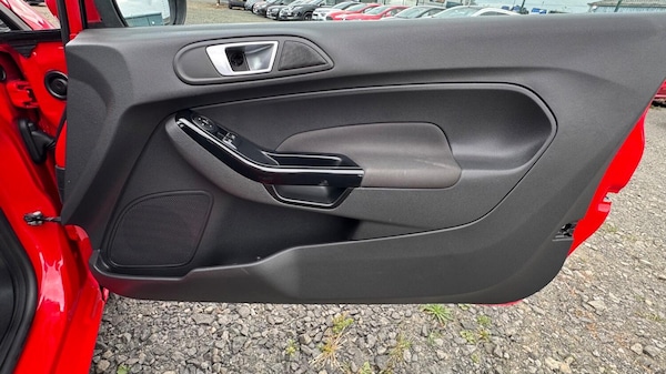 Used Ford Fiesta 2015 for sale - 76305659: Photo 18