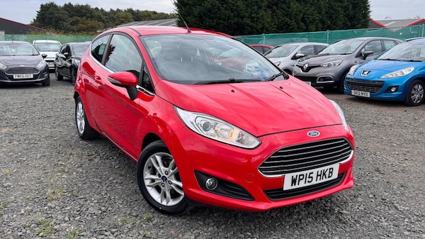 Used Ford Fiesta 2015 for sale - 76305659: Photo 1