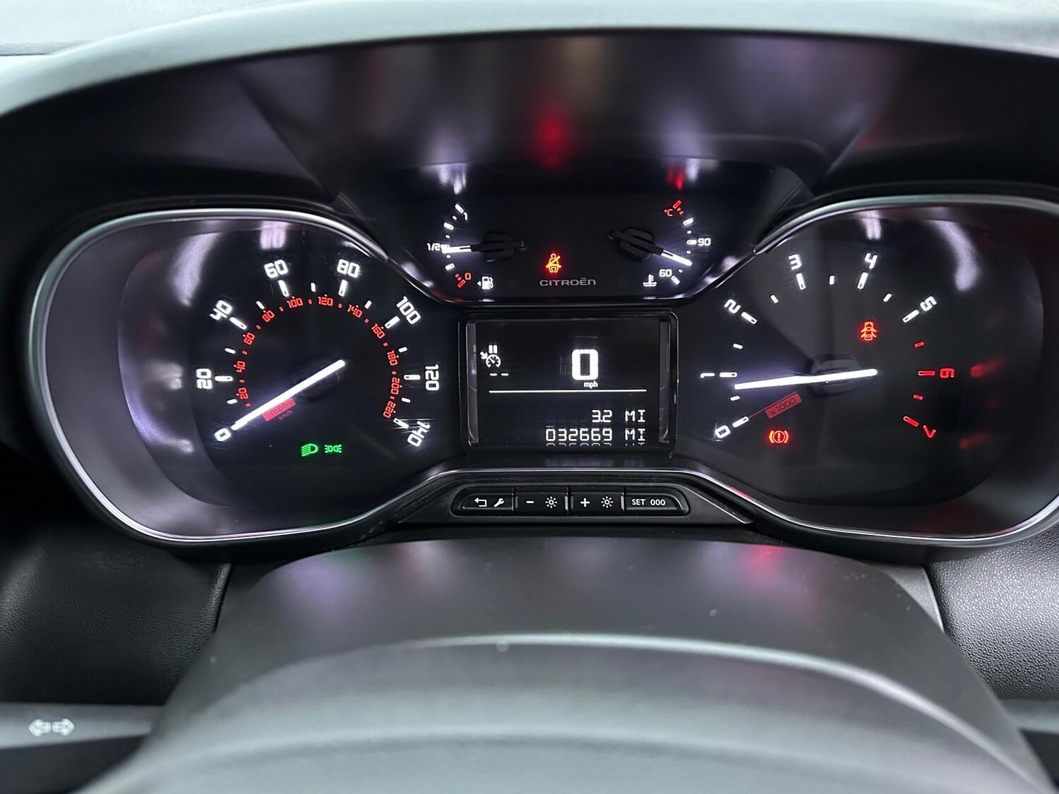 Used Citroen C3 Aircross 2018 for sale - 77516121: Photo 17