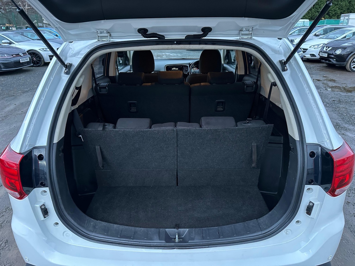 Used Mitsubishi Outlander 2016 for sale - 77398381: Photo 14