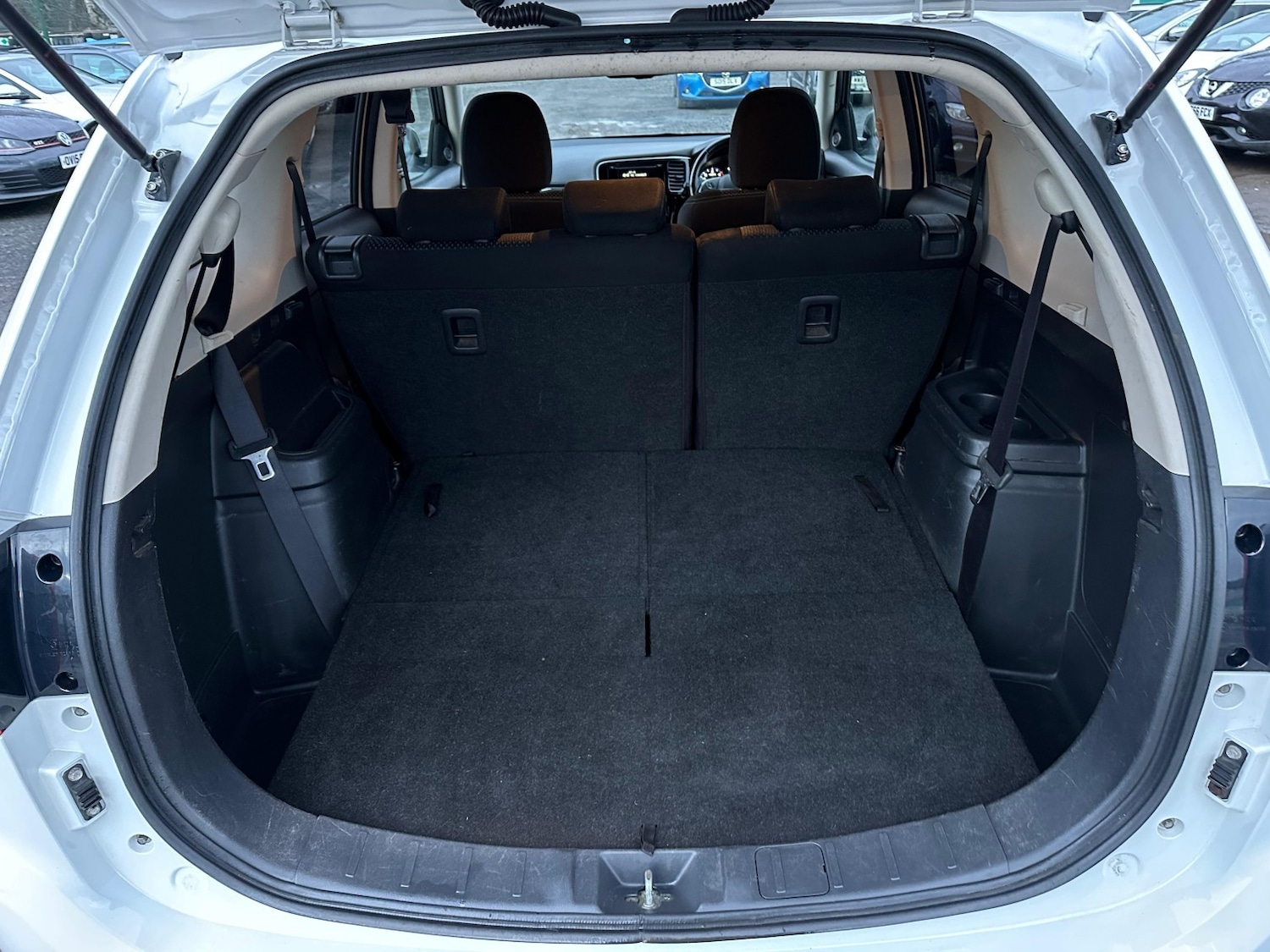 Used Mitsubishi Outlander 2016 for sale - 77398381: Photo 15