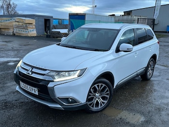 Used Mitsubishi Outlander 2016 for sale - 77398381: Photo