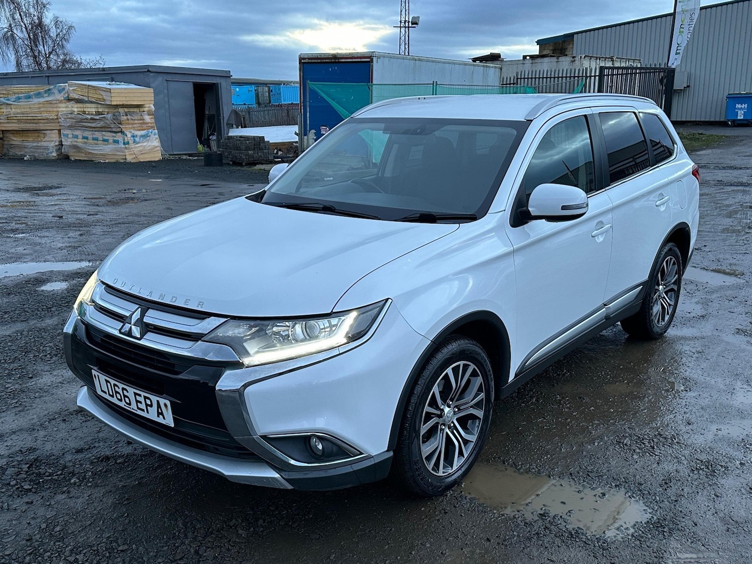 Used Mitsubishi Outlander 2016 for sale - 77398381: Photo 4