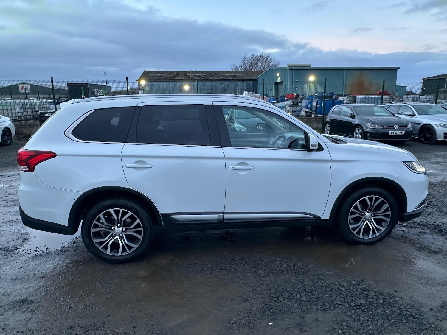 Used Mitsubishi Outlander 2016 for sale - 77398381: Photo 9