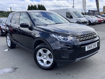 Used Land Rover Discovery Sport 2018 for sale - 79033026: Photo