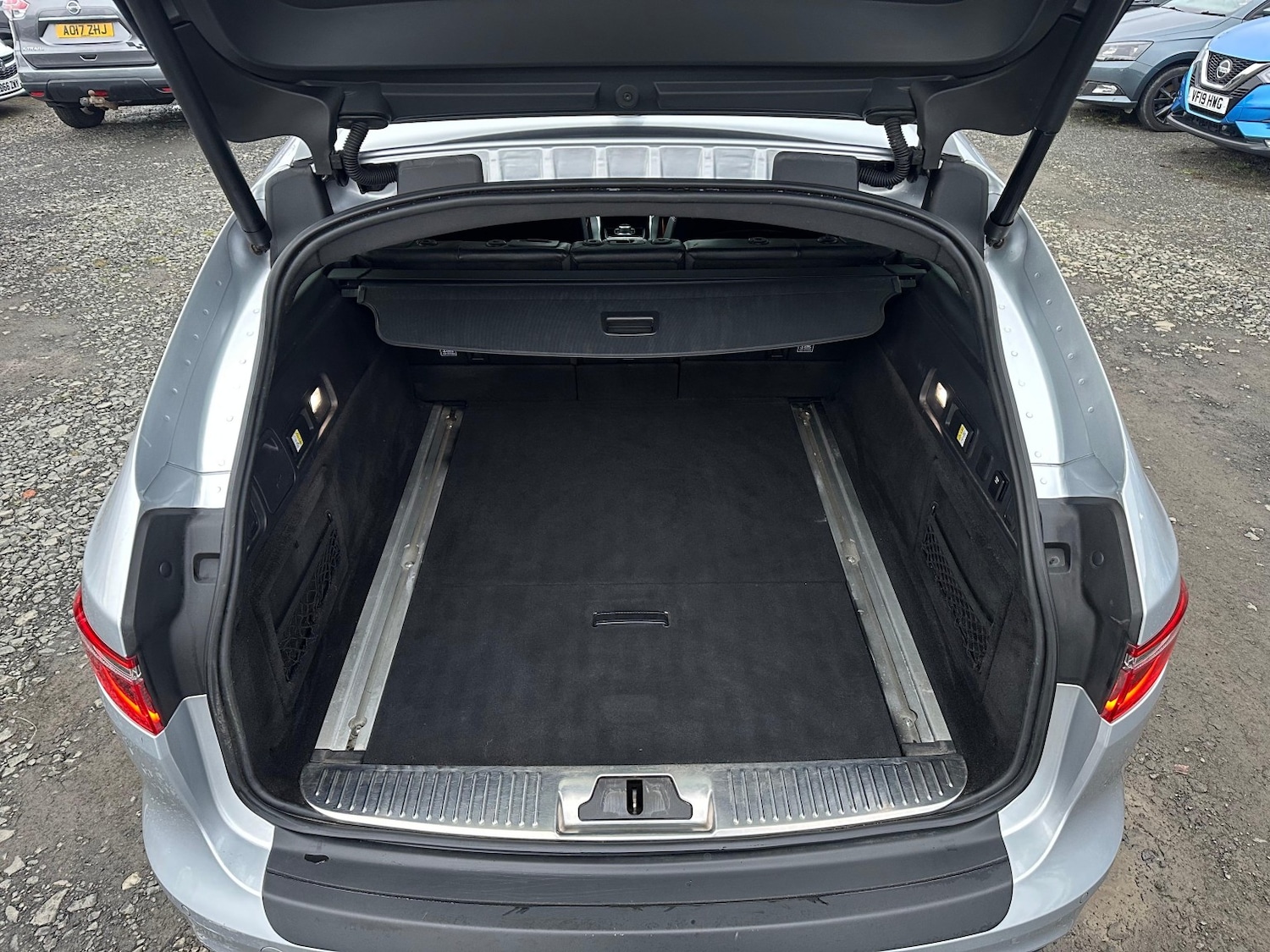 Used Jaguar XF 2017 for sale - 77391933: Photo 18