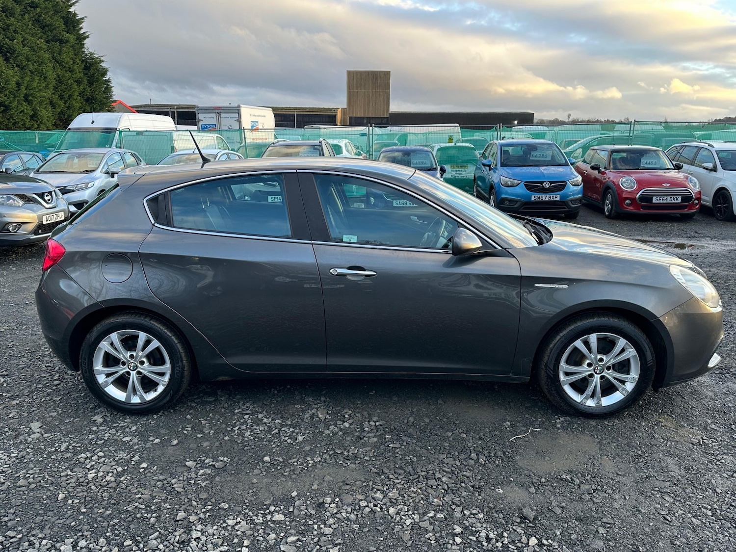 Used Alfa Romeo Giulietta 2011 for sale - 77398384: Photo 7