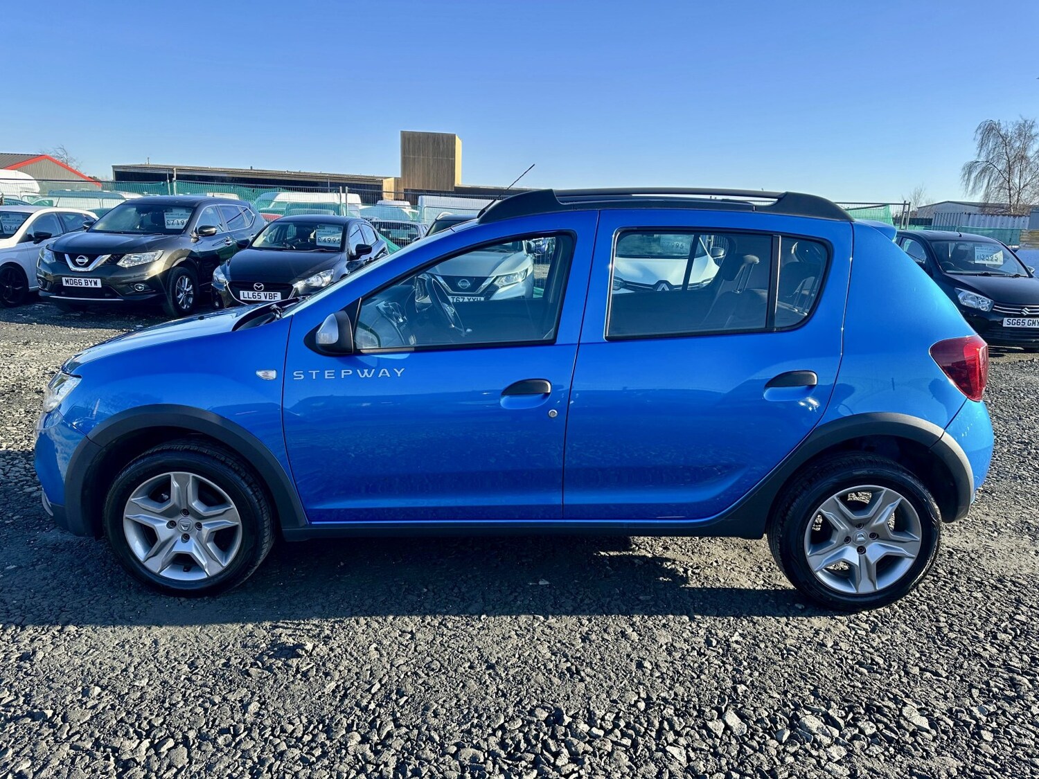 Used Dacia Sandero Stepway 2017 for sale - 77792845: Photo 10