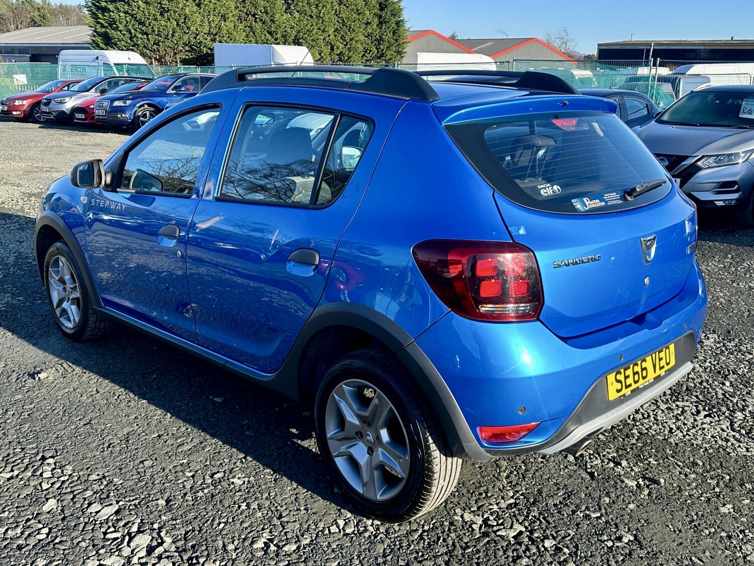 Used Dacia Sandero Stepway 2017 for sale - 77792845: Photo 9