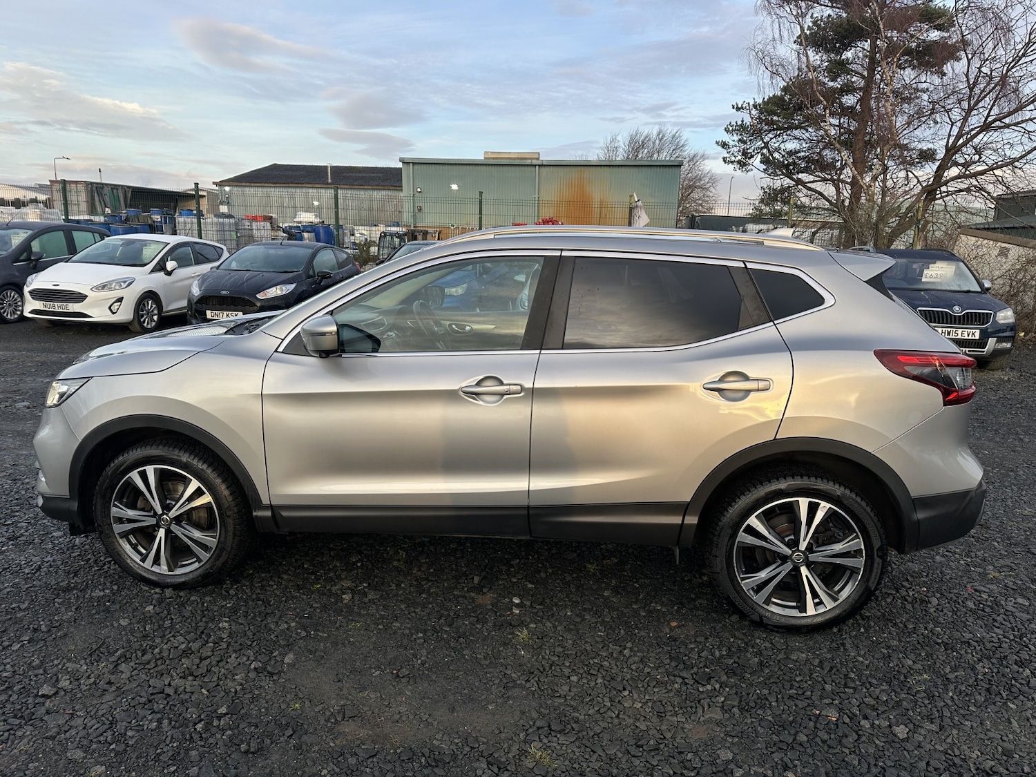 Used Nissan Qashqai 2017 for sale - 77225176: Photo 11