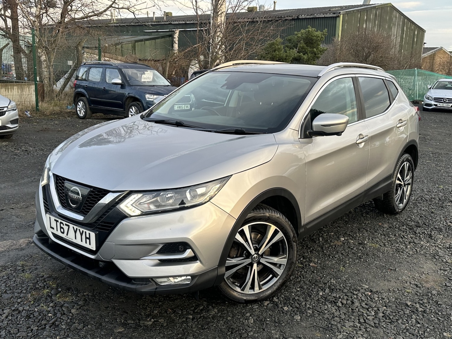 Used Nissan Qashqai 2017 for sale - 77225176: Photo 3