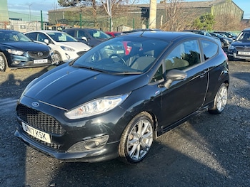 Used Ford Fiesta 2017 for sale - 77019078: Photo