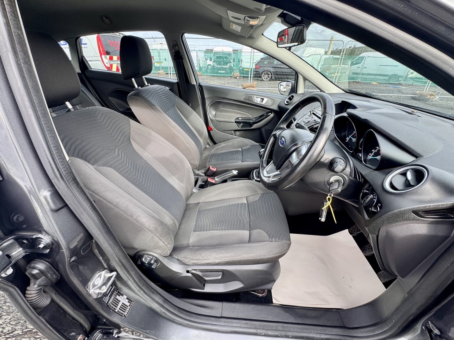 Used Ford Fiesta 2016 for sale - 78145886: Photo 25