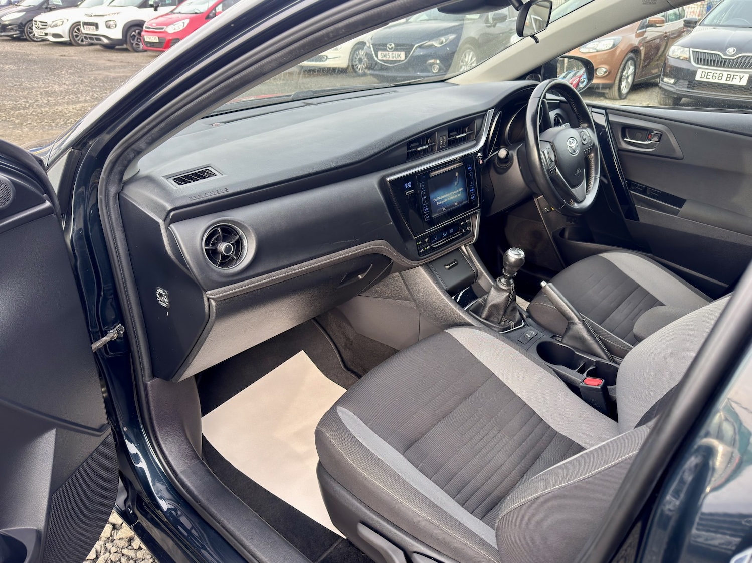 Used Toyota Auris 2017 for sale - 77759014: Photo 12