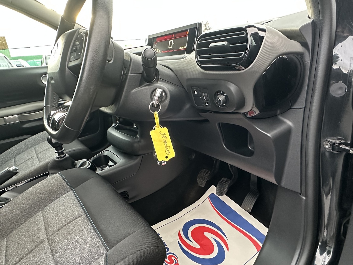 Used Citroen C4 Cactus 2018 for sale - 76725569: Photo 18