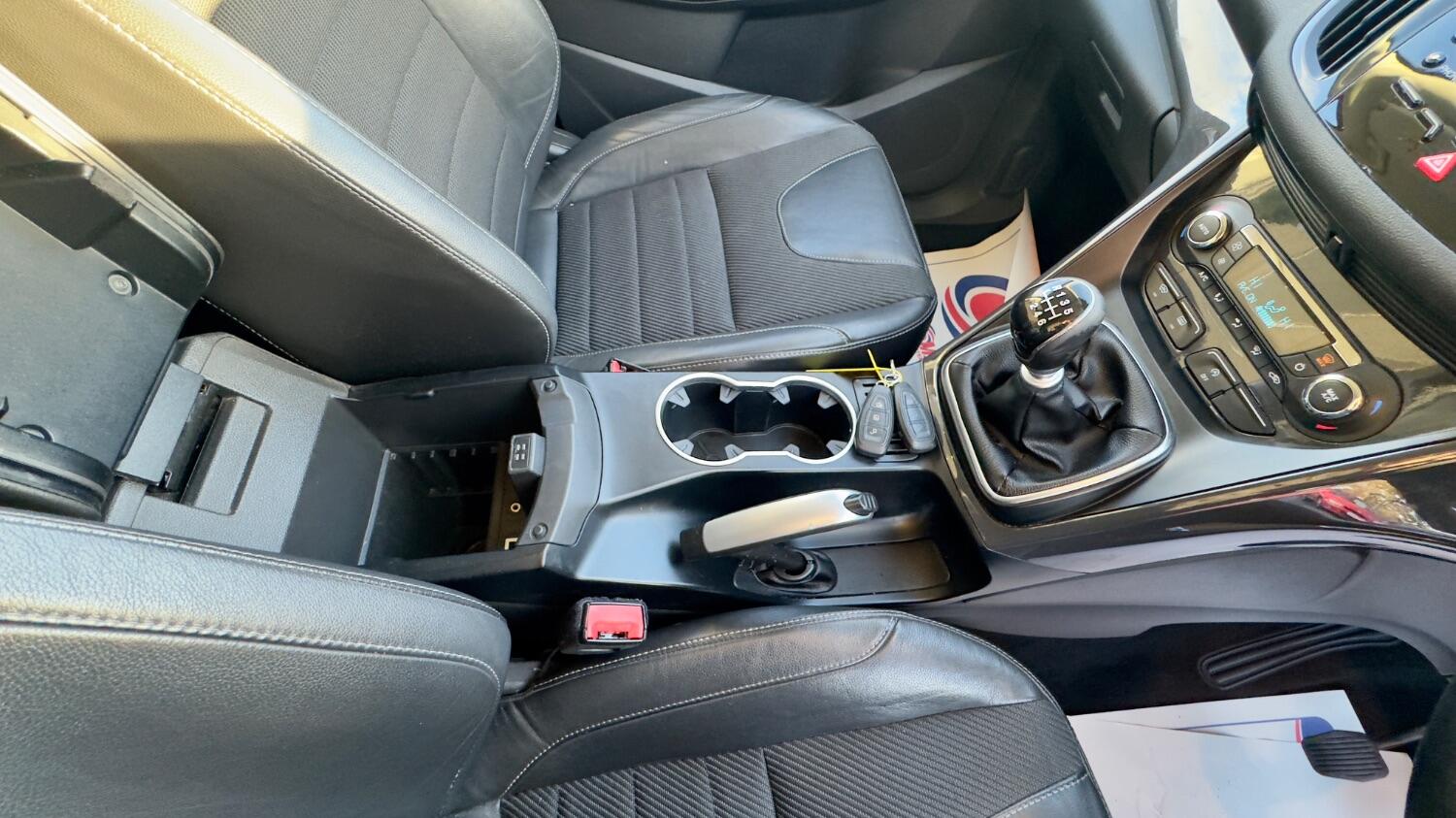 Used Ford Kuga 2015 for sale - 75981950: Photo 24