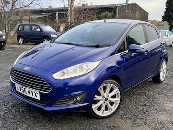 Used Ford Fiesta 2016 for sale - 76951111: Photo