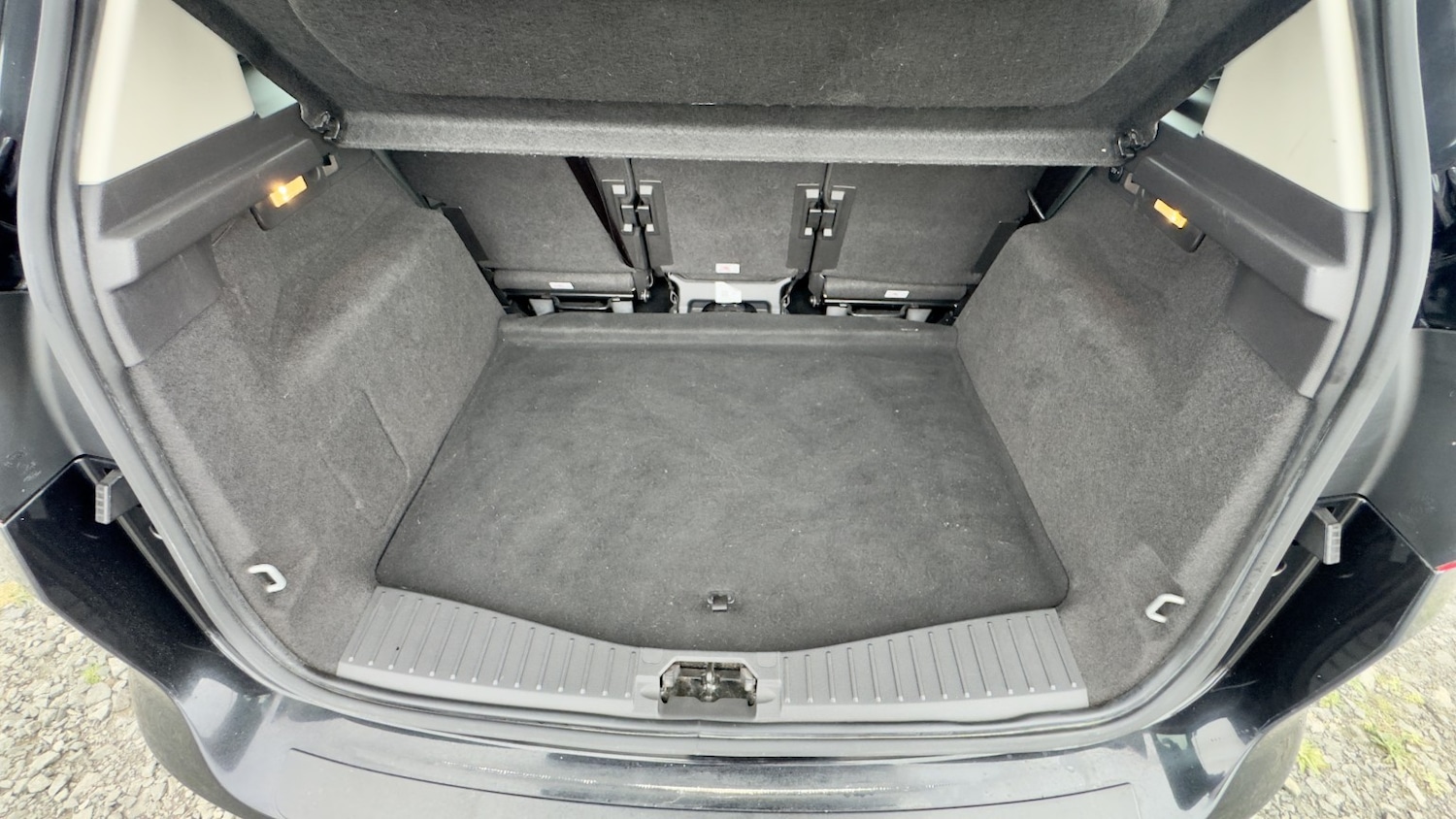 Used Ford C-Max 2015 for sale - 76662707: Photo 22