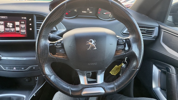 Used Peugeot 308 SW 2017 for sale - 76286985: Photo 20