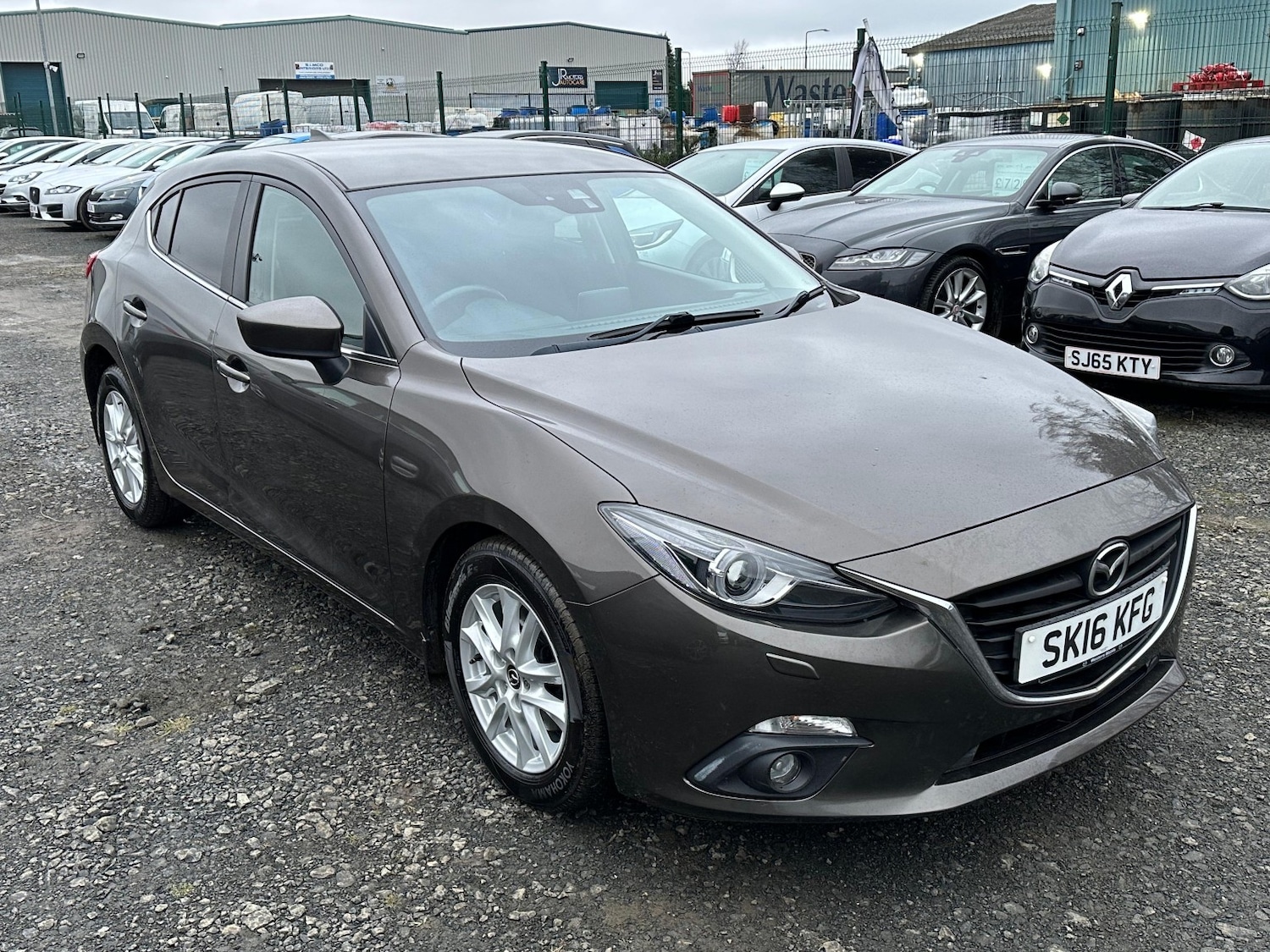 Used Mazda Mazda3 2016 for sale - 77474861: Photo 6