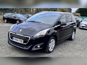 Used Peugeot 5008 2017 for sale - 76461544: Photo