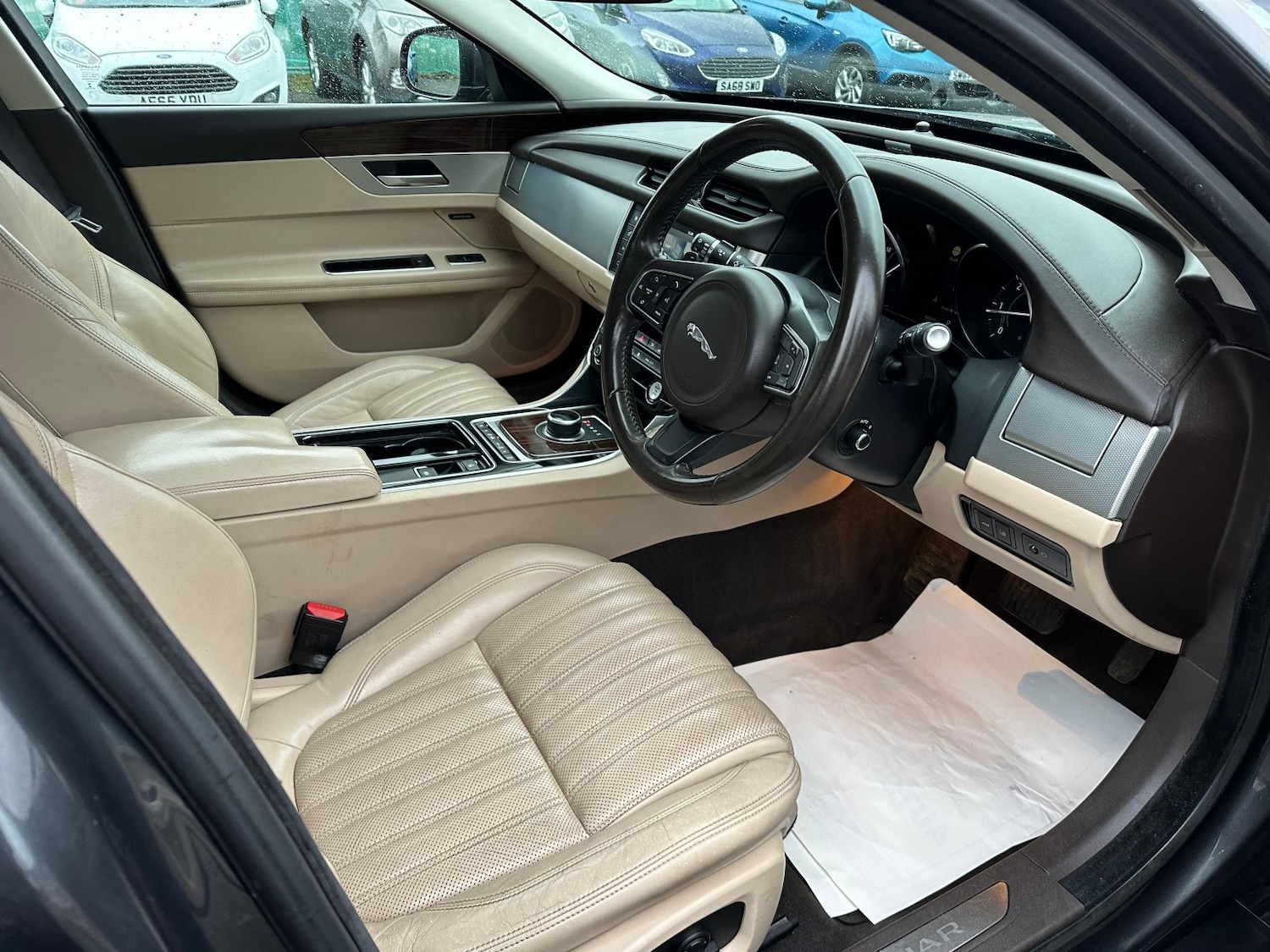 Used Jaguar XF 2016 for sale - 77465772: Photo 17