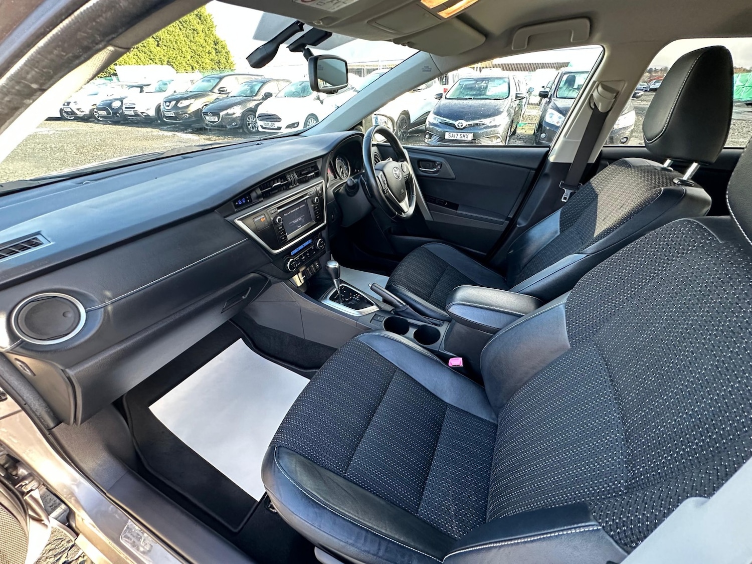 Used Toyota Auris 2014 for sale - 77891619: Photo 16