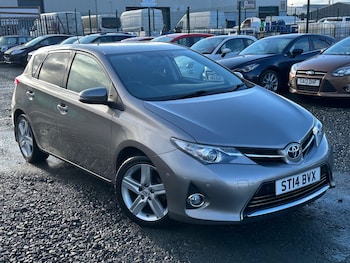 Used Toyota Auris 2014 for sale - 77891619: Photo