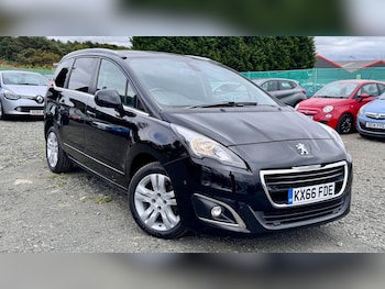 Used Peugeot 5008 2017 for sale - 76553943: Photo