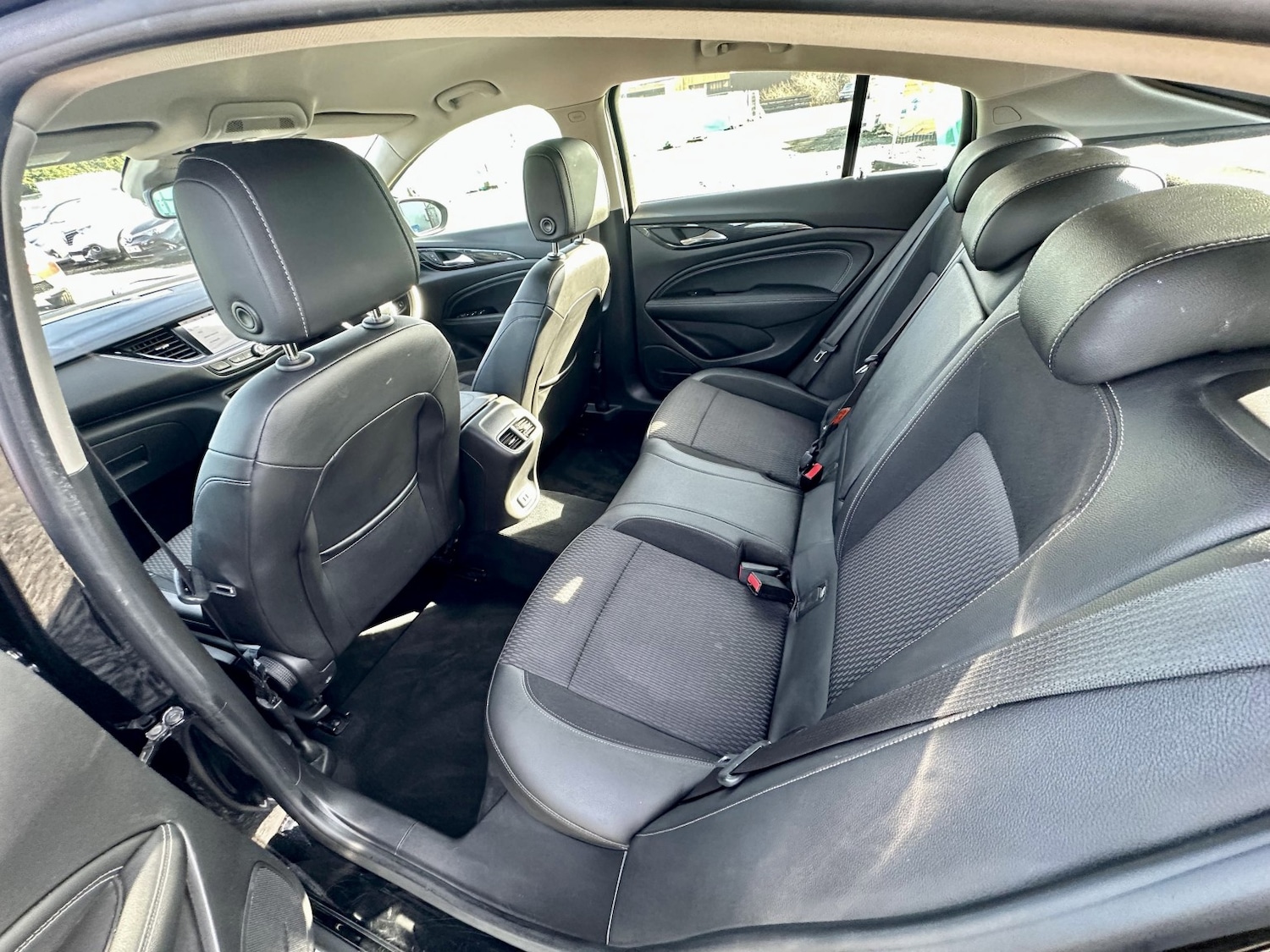 Used Vauxhall Insignia 2017 for sale - 77961936: Photo 23