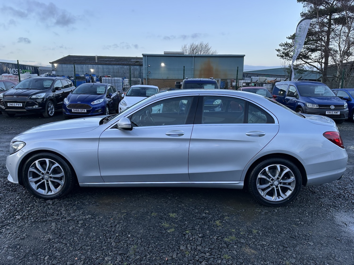 Used Mercedes-Benz C Class 2016 for sale - 76863841: Photo 12