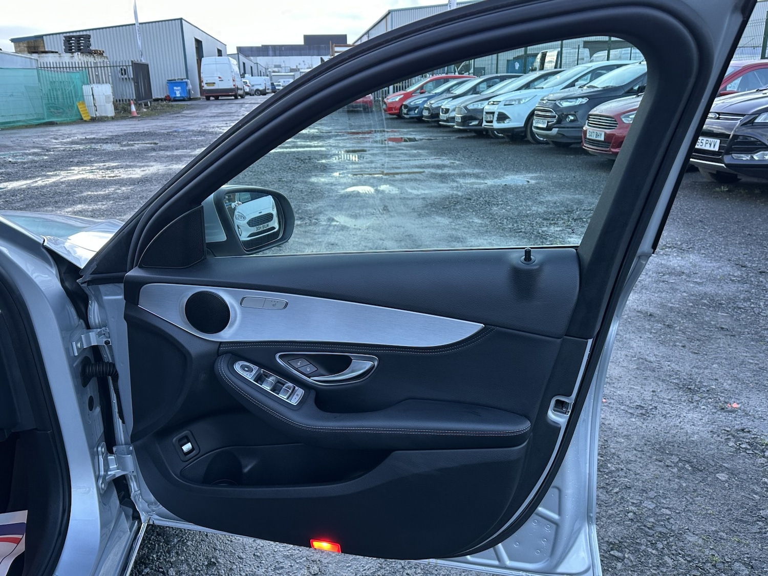 Used Mercedes-Benz C Class 2016 for sale - 76863841: Photo 17