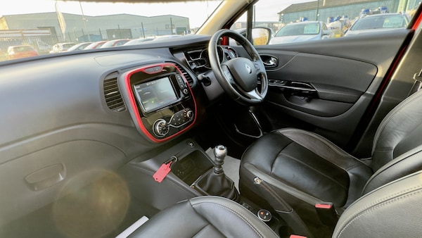 Used Renault Captur 2015 for sale - 76230988: Photo 17