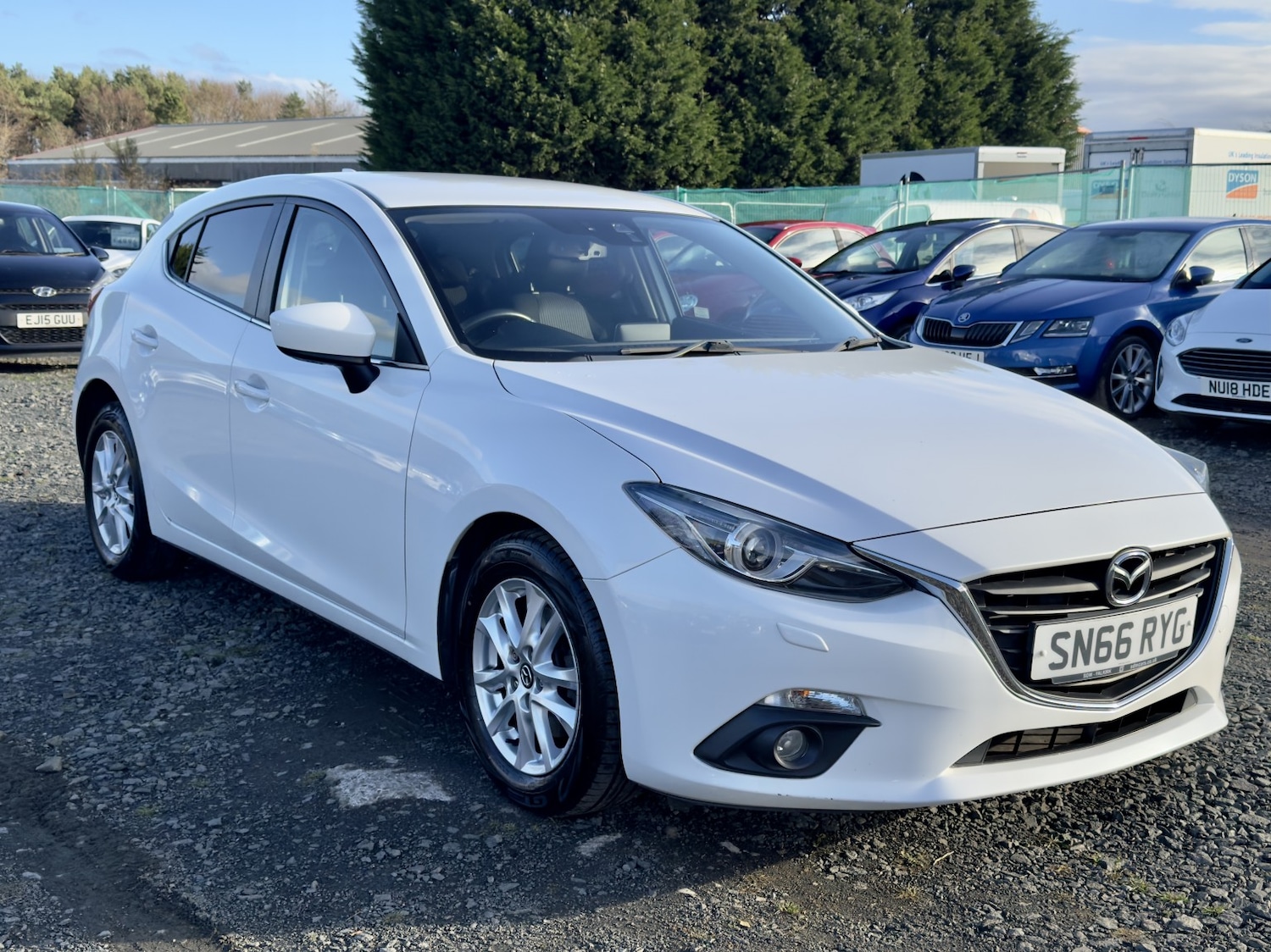Used Mazda Mazda3 2016 for sale - 76598779: Photo 4