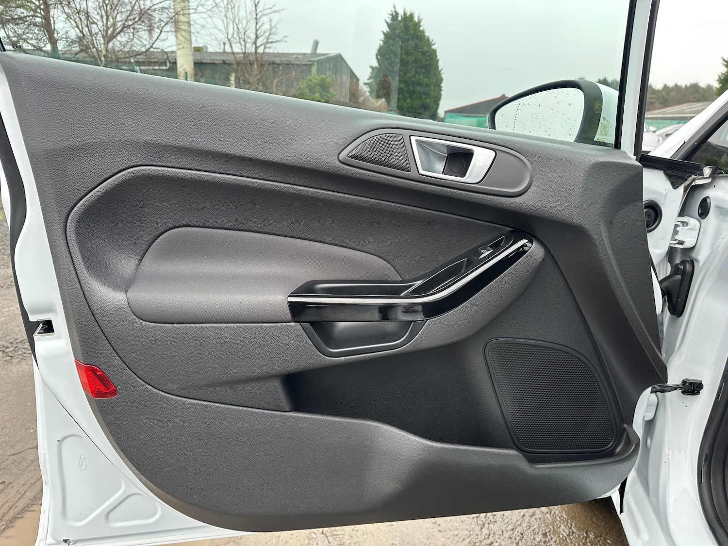 Used Ford Fiesta 2013 for sale - 77487230: Photo 15