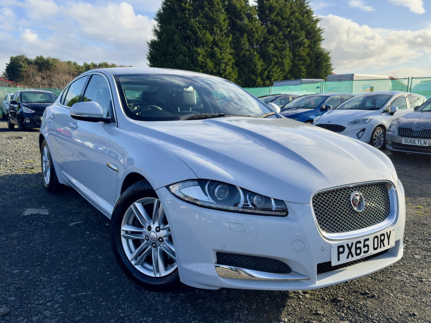 Used Jaguar XF 2015 for sale - 76598758: Photo 1