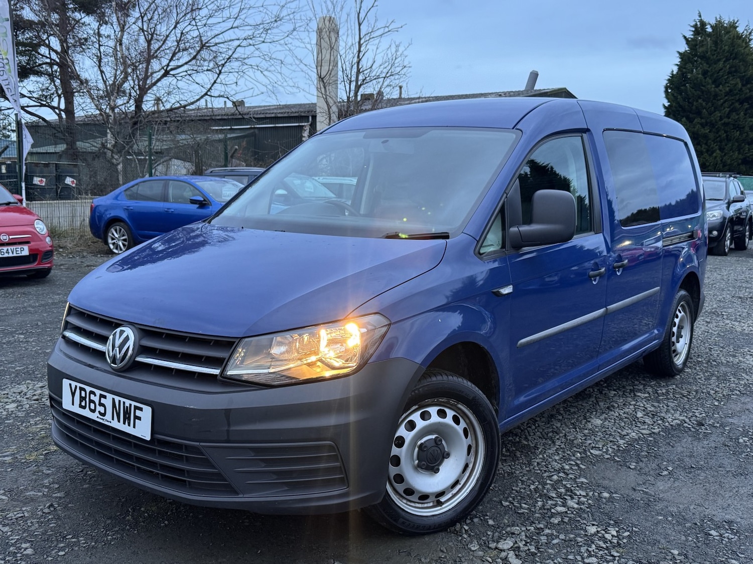 Used Volkswagen Caddy Maxi 2015 for sale - 76837040: Photo 3