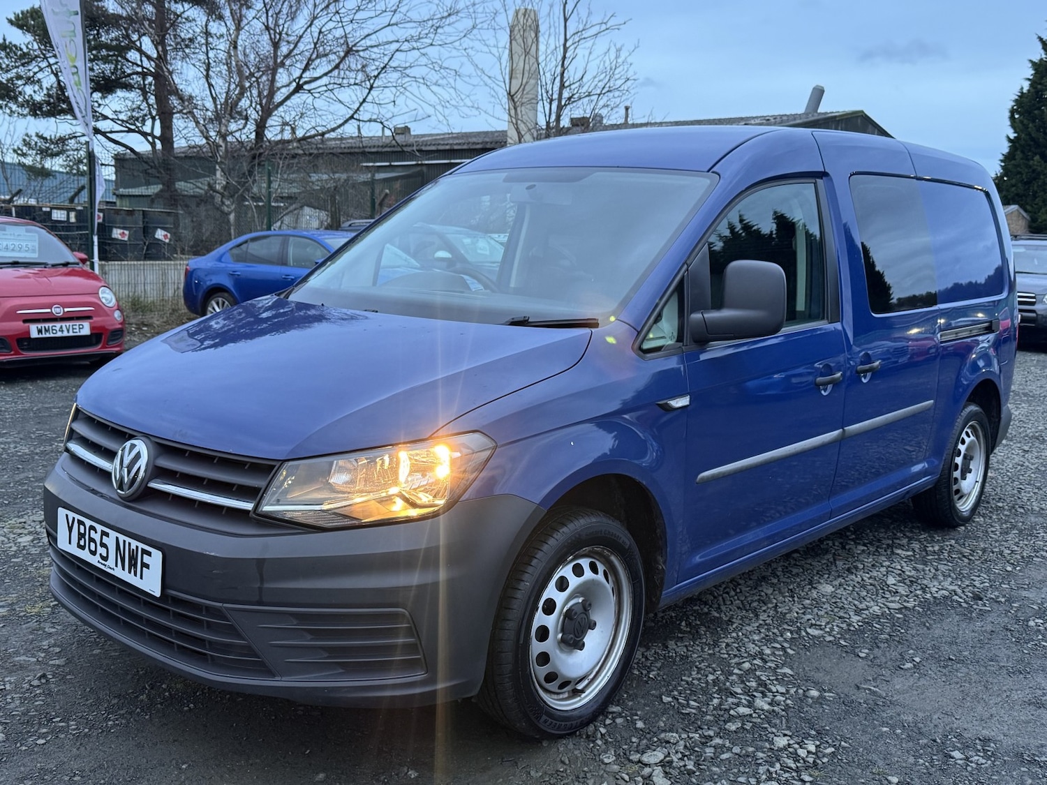 Used Volkswagen Caddy Maxi 2015 for sale - 76837040: Photo 4