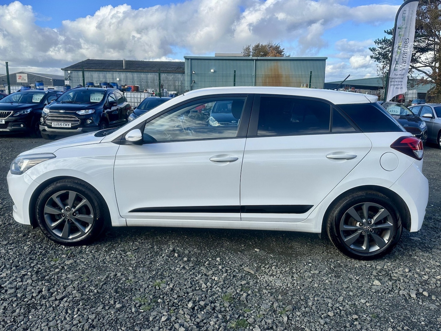 Used Hyundai i20 2015 for sale - 77201215: Photo 11