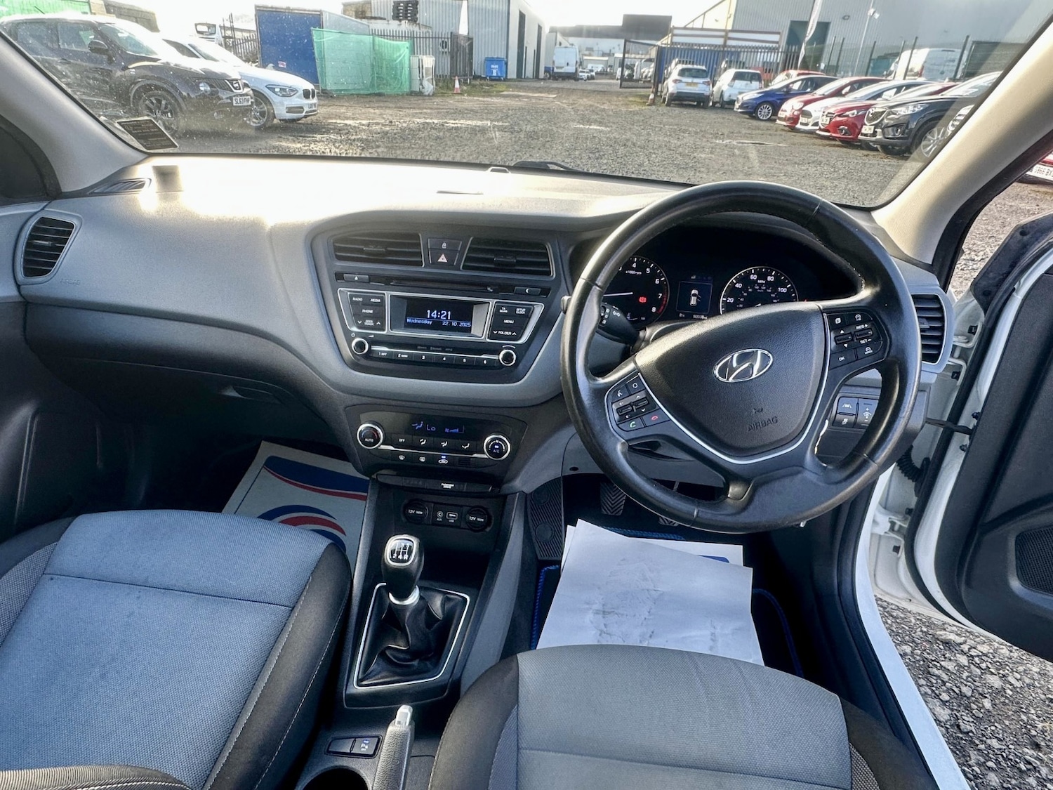 Used Hyundai i20 2015 for sale - 77201215: Photo 15